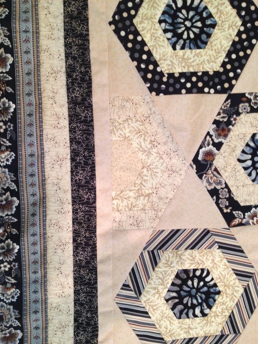 Detail of neutral half hex